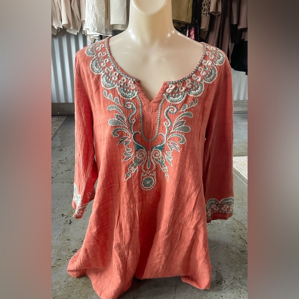 Monoreno Coral Three-Quarter Sleeved Embroidered Tunic 100% Cotton Size Small